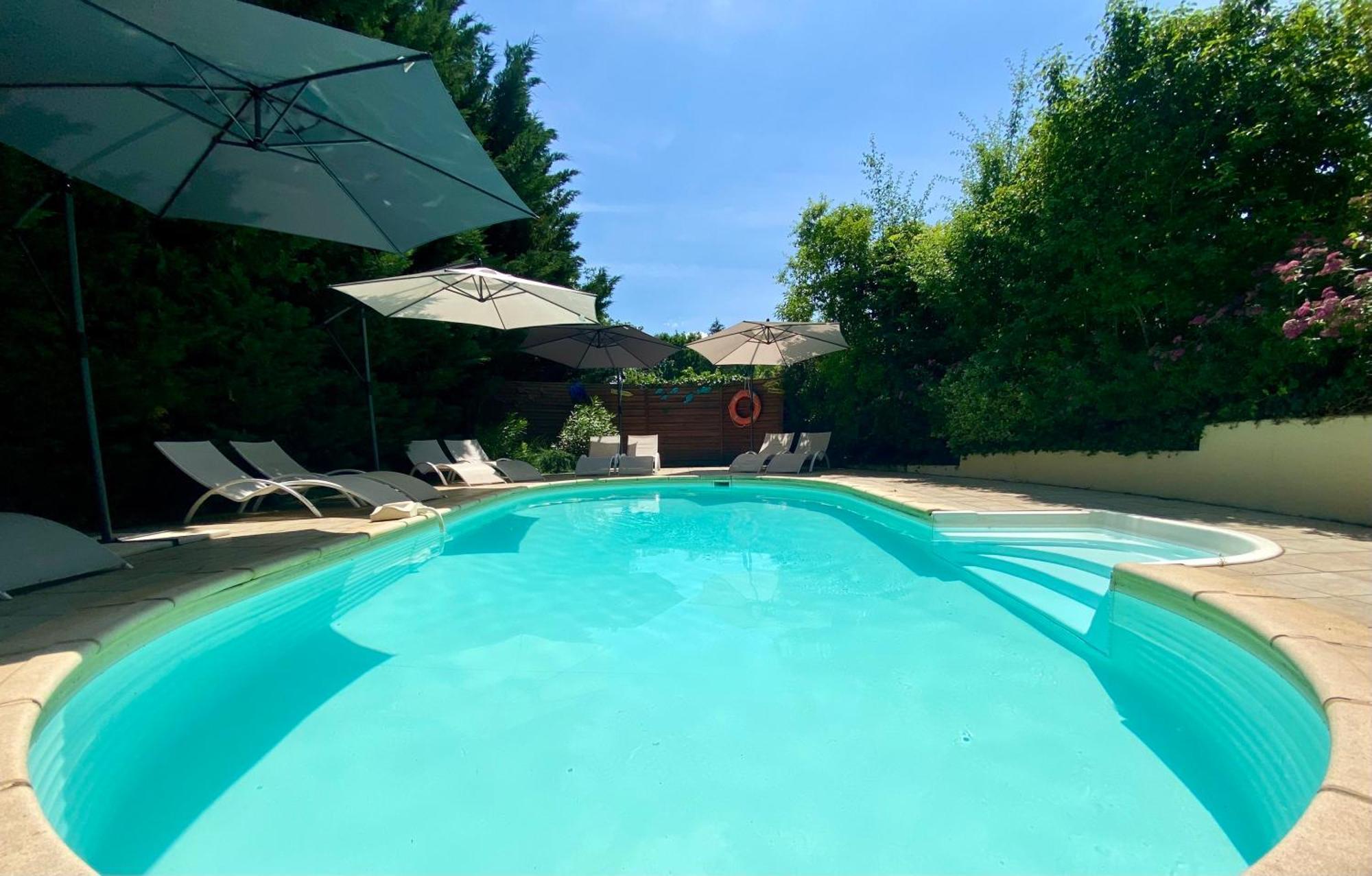 Le Petit Prince A Sarlat - Parking Prive - Piscine Chauffee - Espace Bien-Etre Jacuzzi Et Massages酒店 外观 照片